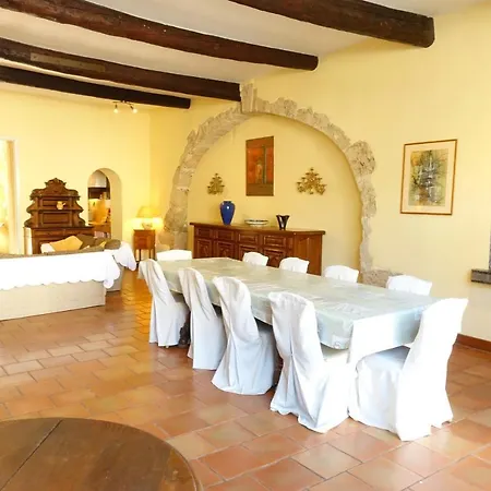 Gite-famille Nombreuse-seminaire-patio *