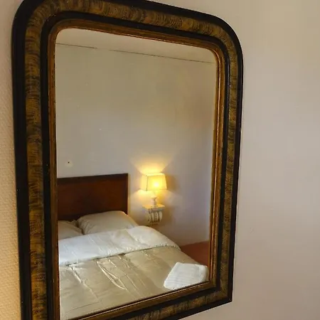 Gite-famille Nombreuse-seminaire-patio Holiday home *