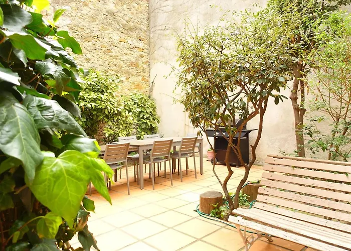 Casa de Férias Gite-famille Nombreuse-seminaire-patio Ornaisons